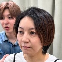「ハチ周りが膨らみやすい」女性がショートですっきりスタイルチェンジ