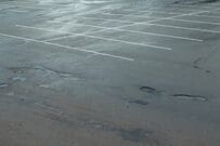 三重県で撮影された「プールのような駐車場」に二度見　豪雨の影響に「大丈夫なのかな」