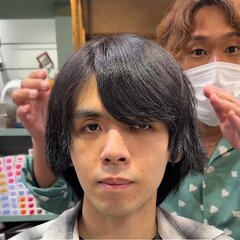 「心から自分に自信を持ちたい！」髪型を変えて人生を変えるキッカケがほしい男性…＜カットだけ＞で表情までガラリと変わって明るい印象に