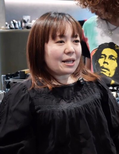 変身前の女性