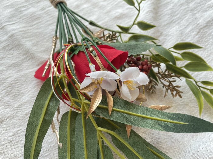 ささやかな紅白カラーが、お正月のお祝いムードを演出