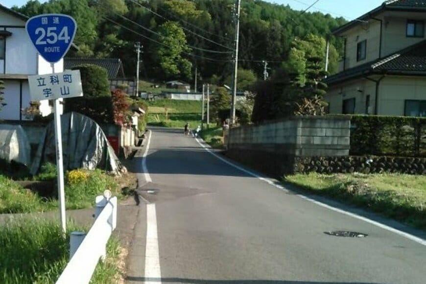 長野県の住宅街を通るのどかな一本道を辿ると…　到着するまさかの場所に「ロマンを感じます」