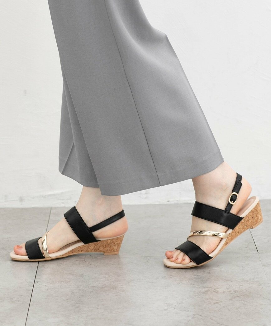 出所：ハニーズ公式　ウエッジヒールサンダル