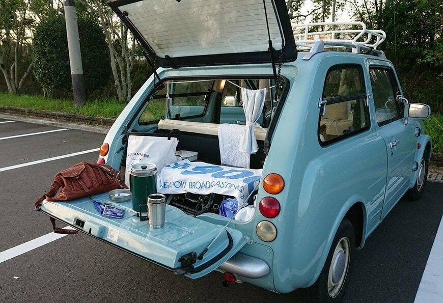 バッグドアを開けた様子