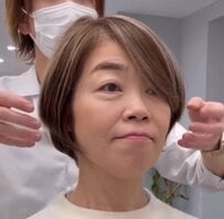 「頭の形が良く」「首が長く」見えるようなショートにしたい女性〈完成度の高さ〉に笑顔ではしゃぐ！