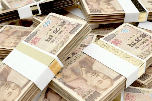 【貯蓄3000万円は高望み？】年齢別・年収別に達成割合を徹底調査