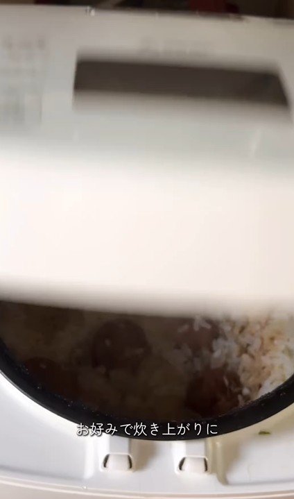 高校生の娘が「小学生に戻る」と絶賛！給食の味【わかめご飯弁当】おかずがない時にも大活躍！