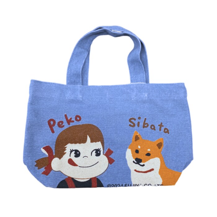 「ペコちゃん×柴犬」がデザインされた、ミニサイズのトートバッグ