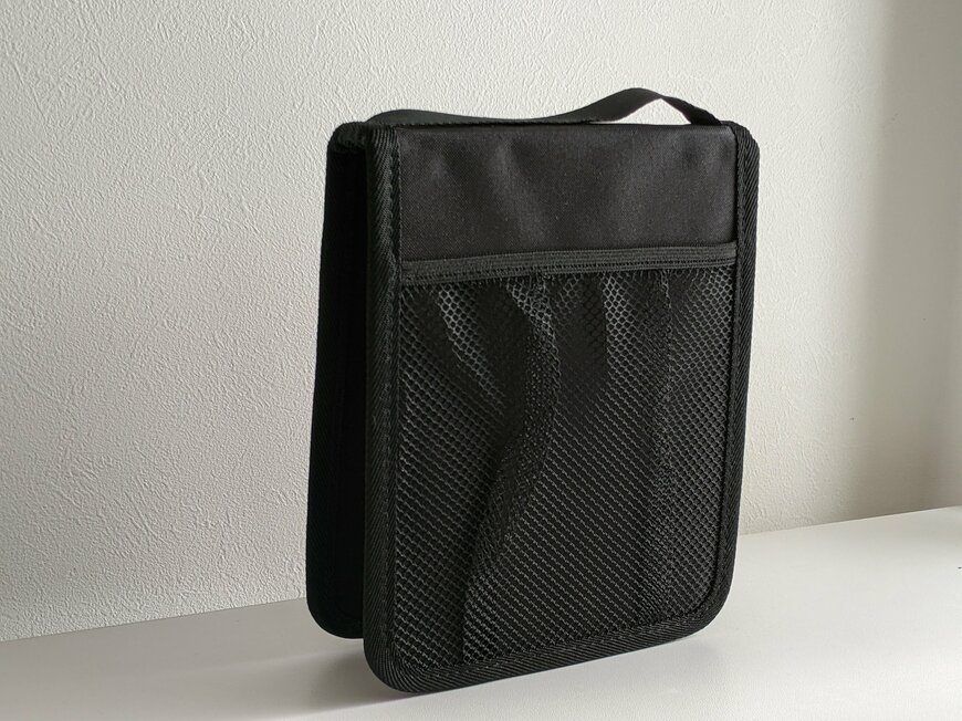 筆者撮影（Standard Products、持ち運べる文具収納ケース）