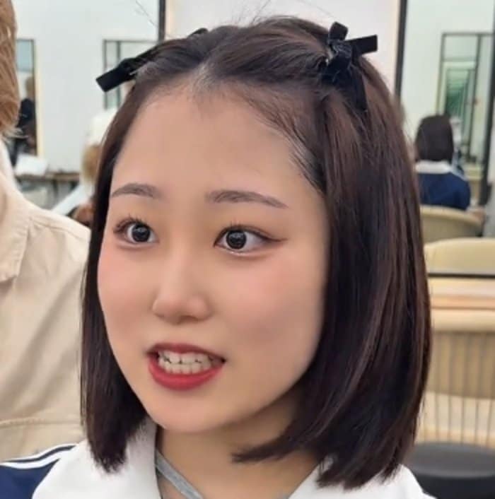 縮毛矯正の履歴があるボブ女性が人生初のパーマに挑戦！プロの技でゆるめパーマの〈コテ巻き風ヘア〉にスタイルチェンジ