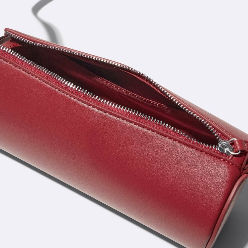 画像出所：GU公式オンラインストア