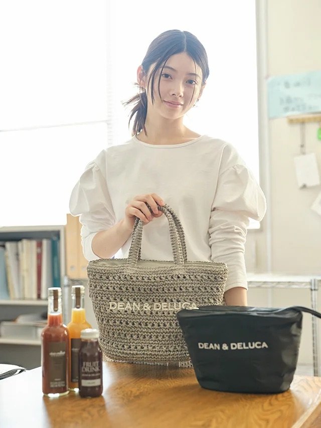 出所：DEAN & DELUCA　BEAMS COUTUREクロッシェバスケットバッグ