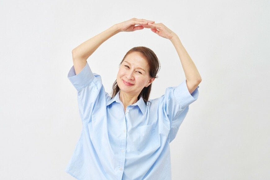 60歳代「おひとりさまの平均貯蓄額」はいくらになる？貯蓄ゼロは約3割。増える就業率、高齢者が働いている業種とは