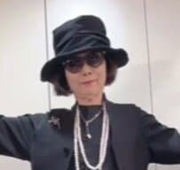 【75歳のマダム】“古着の着物”をリメイクすると……？予想外の仕上がりに大反響「す、すごい」「個性的なリメイク」
