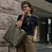 【64歳マダム】GUの黒Tシャツで作る　シックで上品な秋色大人カジュアルコーデ