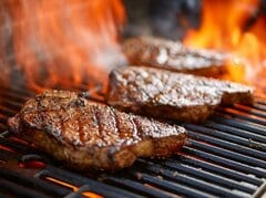 いきなり！ステーキが米国で快進撃、人気の秘密と日本との違いは？