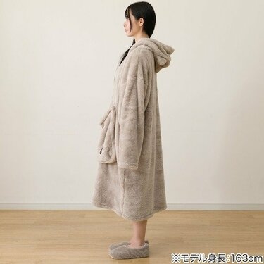 猫ちゃんと一緒にぬくぬく……昨年に即完売したニトリ「ニャンポケ