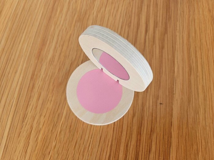 木製コンパクト内側部分