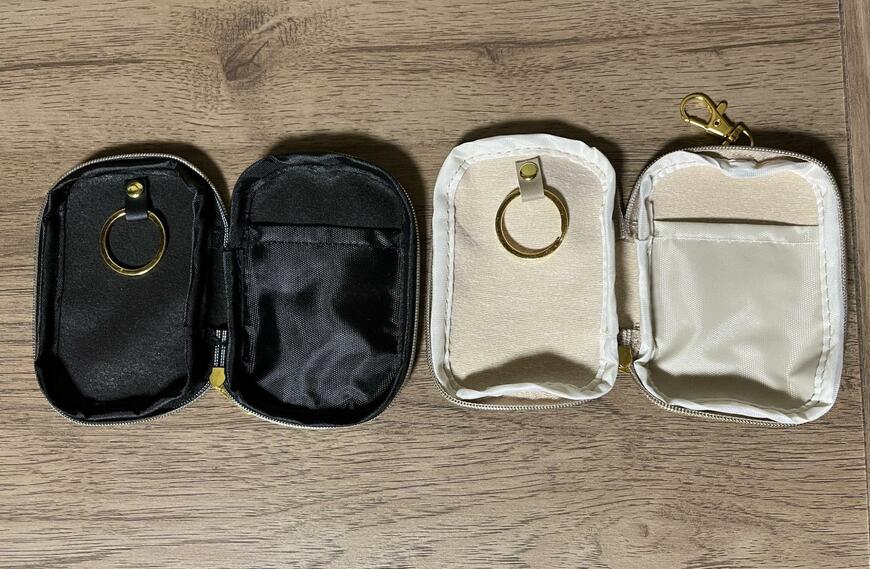 筆者撮影（セリア、SJI-13426 キーケース ファスナー 内ポケット付 シンプルユース）