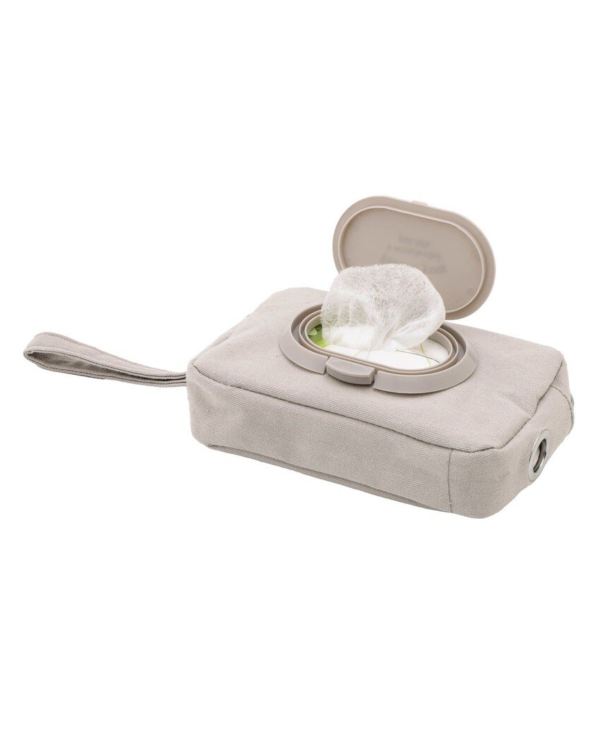 出所：3COINS公式　ウェットティッシュ&マナー袋ポーチ