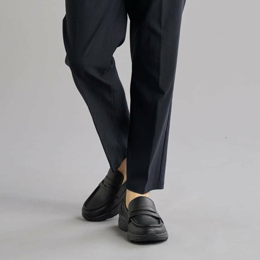 出所：ワークマン公式オンラインストア HW8200 【予約商品】ハイバウンスバラストローファー