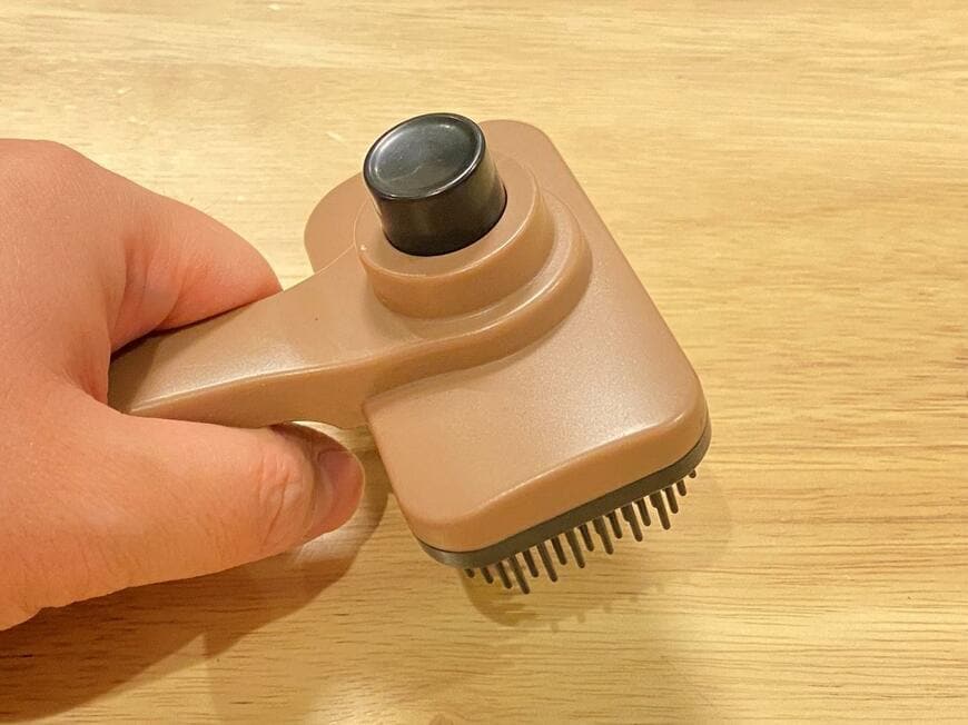 ペット用ブラシ(ボタン式)