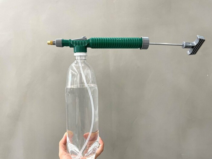 加圧式霧吹き使用感