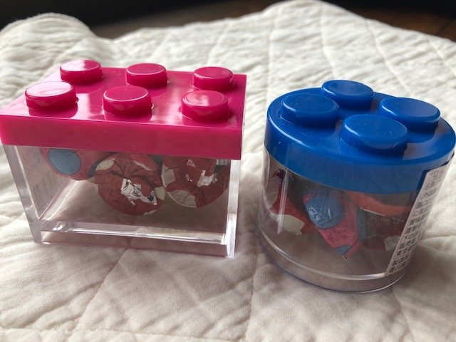 カルディ『ブロックケース』（筆者撮影）