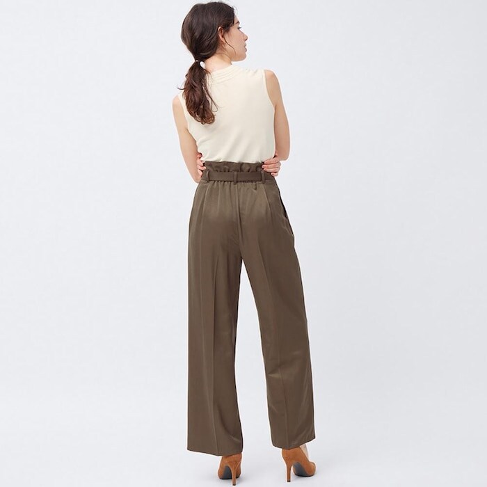 出所：GU公式 ベルト付きハイウエストタックパンツZ