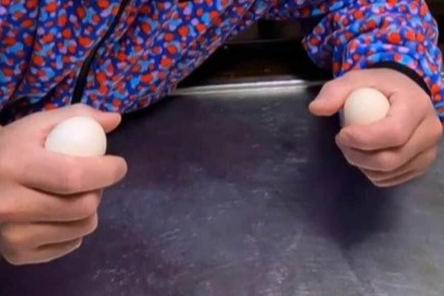 父親が「家族に作る愛情弁当」が最高すぎる…　エビフライを巻いた豪華な海苔巻きがたまらない