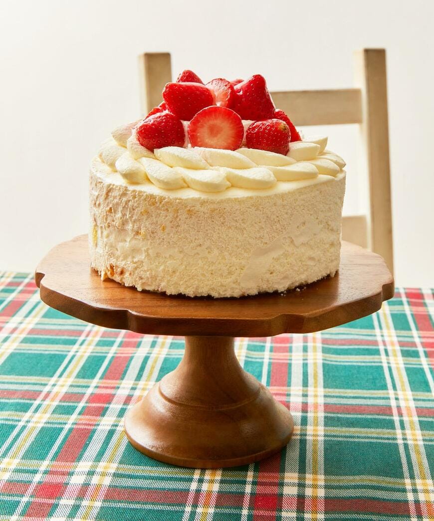 出所：パルグループ公式ファッション通販サイト 3COINS WOODケーキスタンド