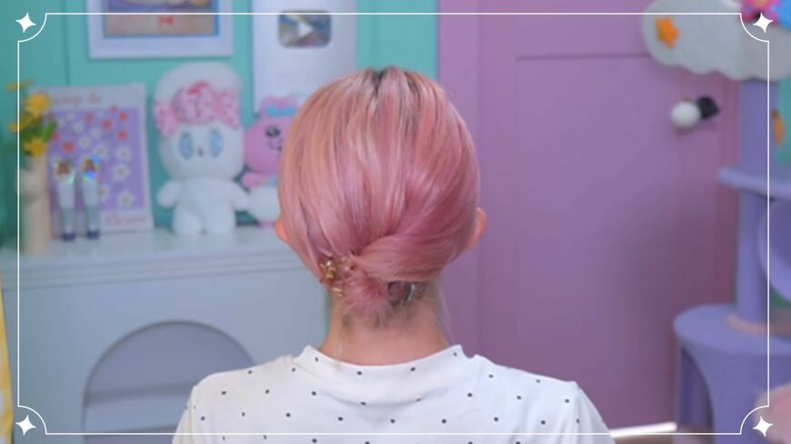 1分でできるお団子ヘアの完成