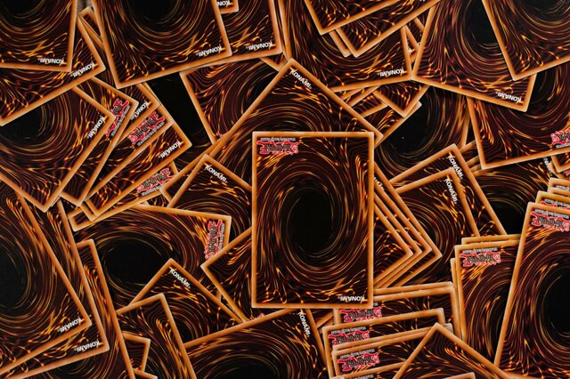 【遊戯王買取】ブラック・マジシャンの売買価格・落札相場4選！ 限定1000枚などのカードの価値はいかに