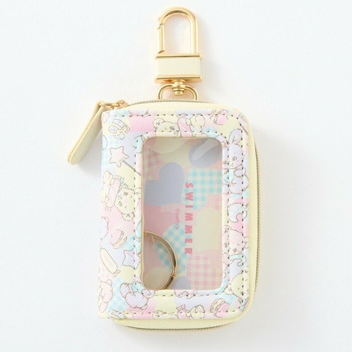 総柄デザインがかわいいスマートキーケース