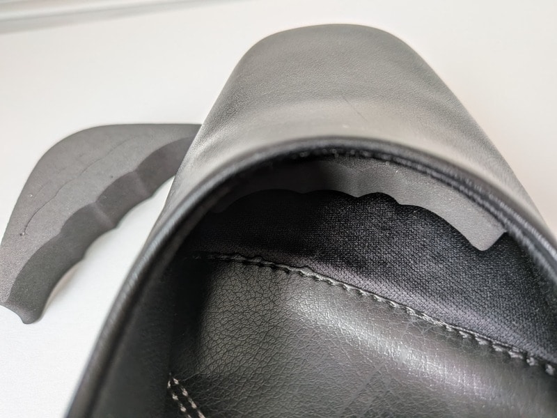 セリア　つまさきクッション