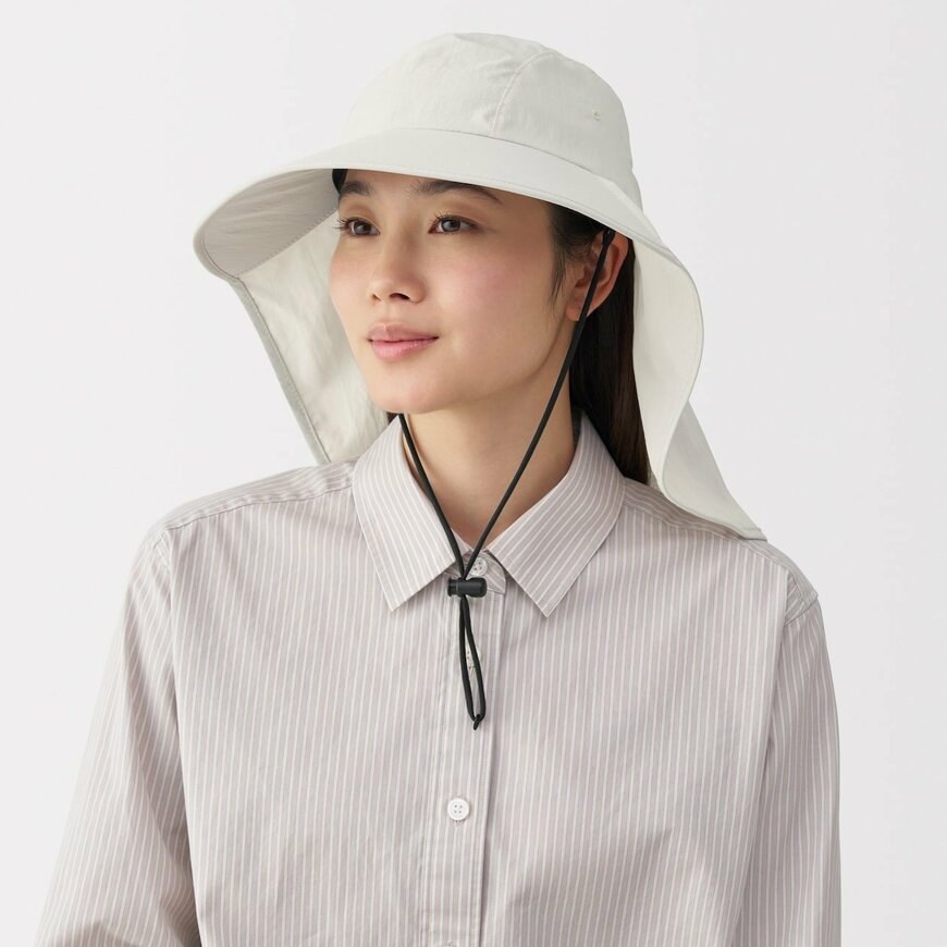 出所：無印良品　風を通す　ちいさくまとまる　日除け付きハット