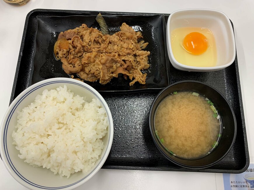 吉野家で「あえて牛皿定食を選ぶ」3つの推しポイント＆おススメ食べ方