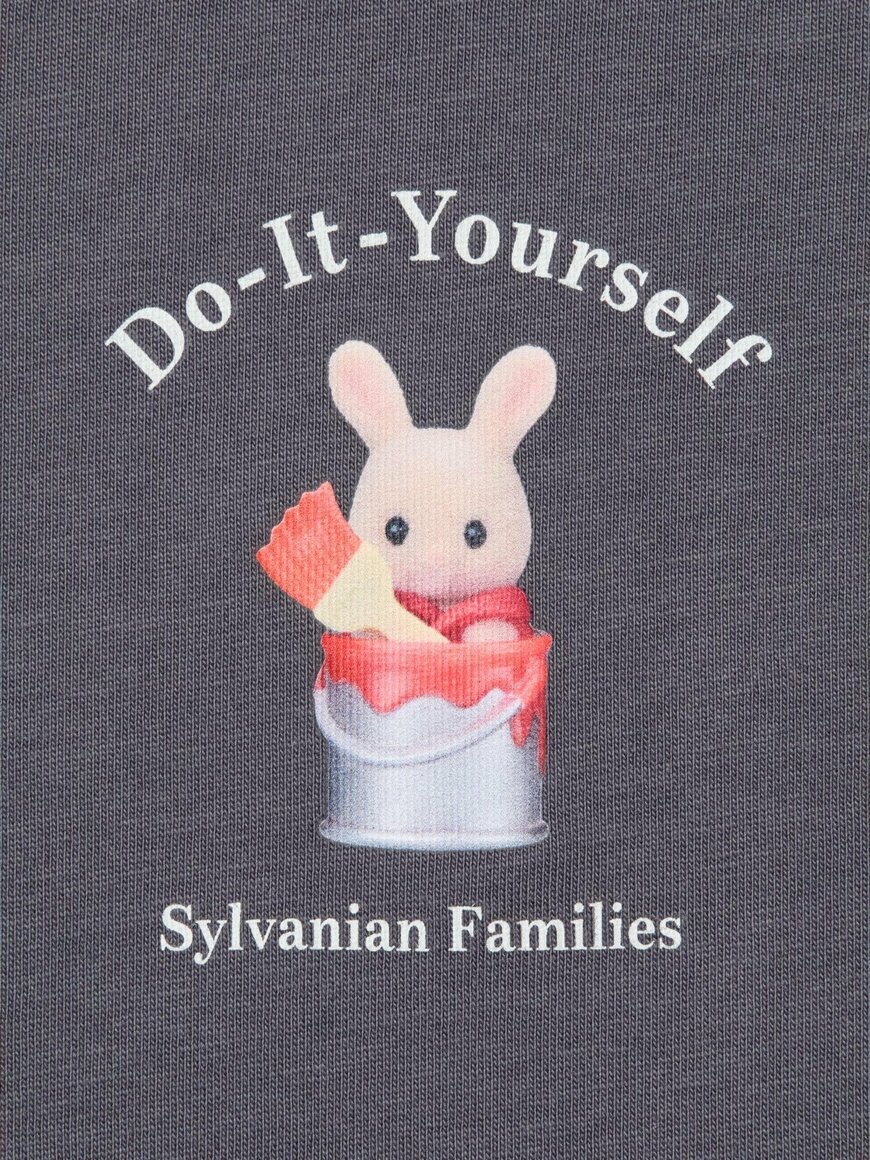 ユニクロ公式　シルバニアファミリー UT