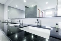 宿泊施設の「従業員トイレ」が話題に　トイレットペーパーの状態に目を疑ってしまう