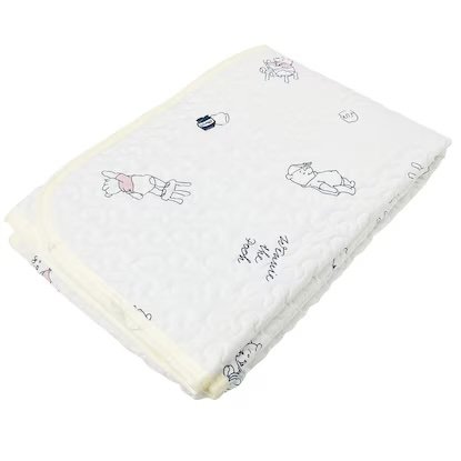 クッションカバーと揃えて買うと、雰囲気が統一されて素敵なお部屋に