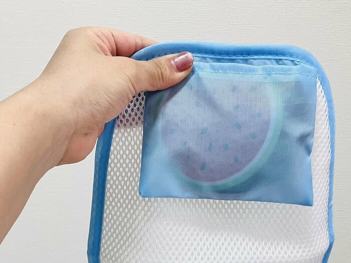 保冷剤をポケットに装着