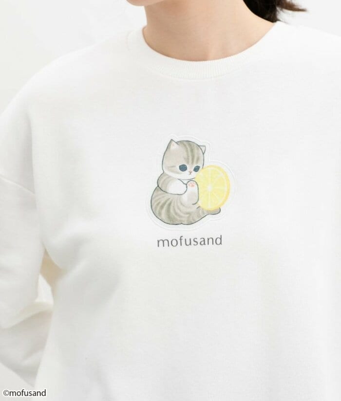 モフサンドのイラストが描かれたスウェット