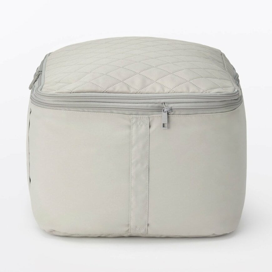 出所：無印良品ネットストア　高さが変えられるふとん収納袋　小／掛ふとんシングル用