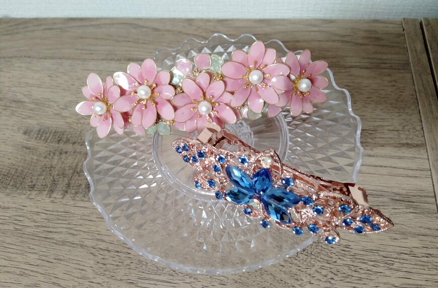 筆者撮影（セリア、パルフェ インテリアスタンド）