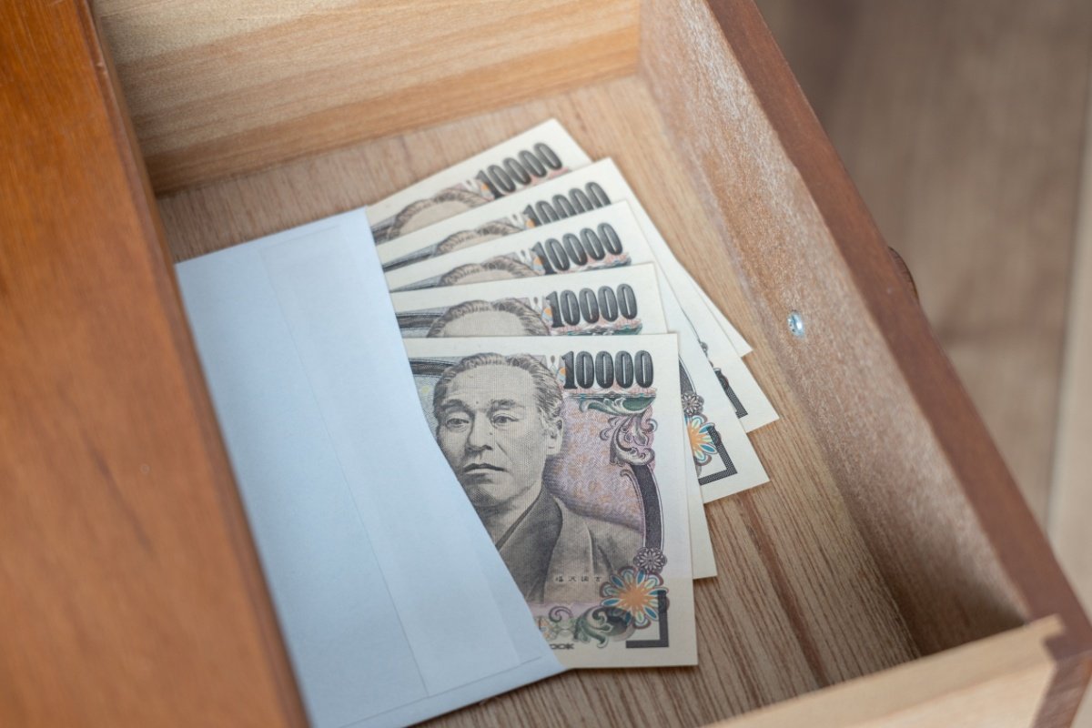 【7月3日】新紙幣にリニューアル！旧札でタンス預金している分はどうすればいい？元銀行員が解説