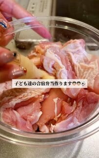 【合宿弁当】息子リクエスト！ボリューミーな「唐揚げ＆スパムおにぎり」が話題