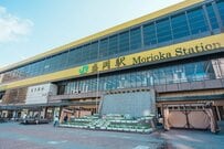 【岩手だと普通の光景】道路で撮影された1枚に仰天　「嘘でしょ」「自転車走るの？」