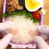 【お弁当術】大学生の娘へ作るちいかわのキャラ弁。特別な材料を揃えずご飯や海苔、ハムを活用し、身近な食材で見栄えを整えつつ日々のお弁当作りの手間と負担を減らす工夫