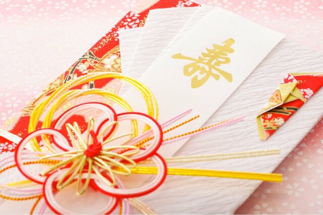 結婚式のご祝儀、20歳代の64.3％が「3万円のご祝儀は高いと思う」と回答：リアルな意見を紹介