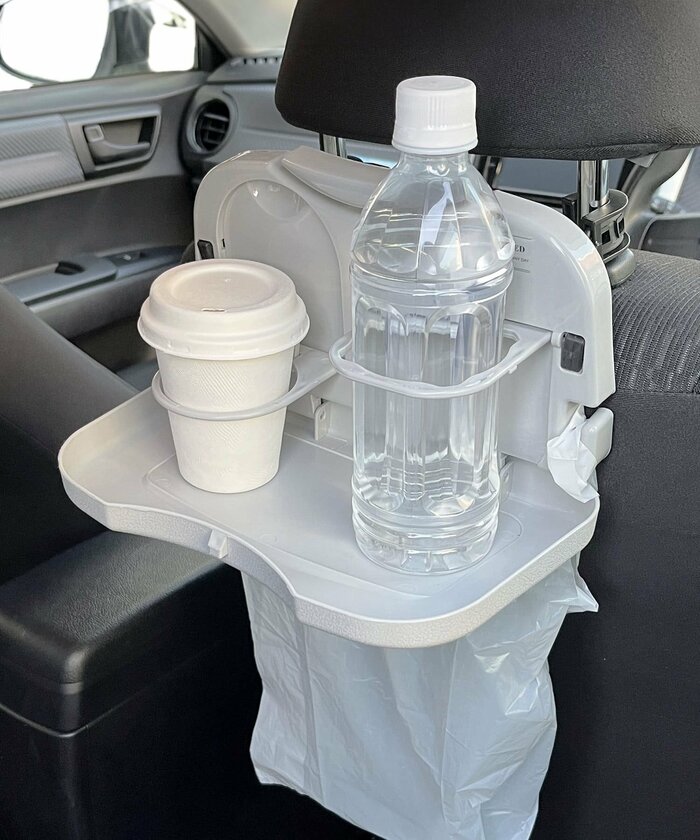 車内の小物をすっきり収納する便利グッズが続々登場です